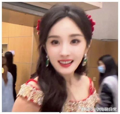 娱乐圈吃瓜搞笑爆料视频,吃瓜视频揭秘明星幕后趣事